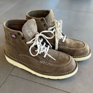 Danner Women’s Boots - Moc Toe - Grey/Green Size 8